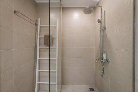 wc shower